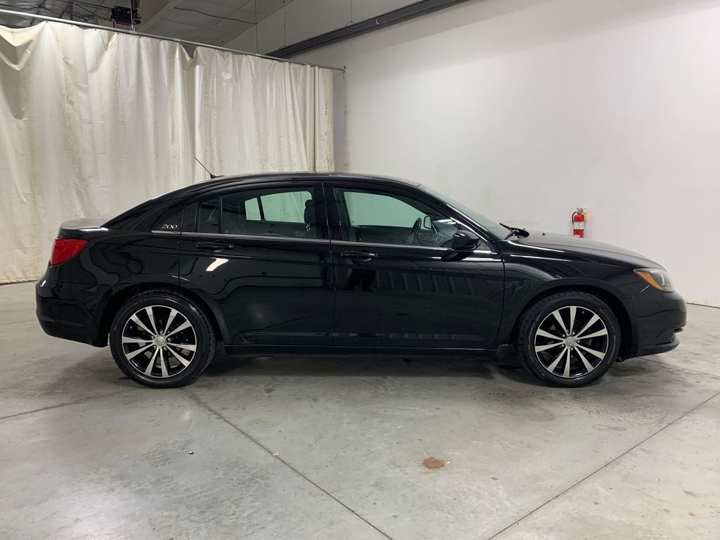 2014 Chrysler 200 Touring