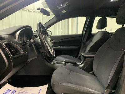 2014 Chrysler 200 Touring