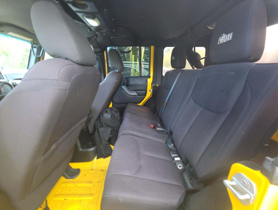 2015 Jeep Wrangler Unlimited Sport