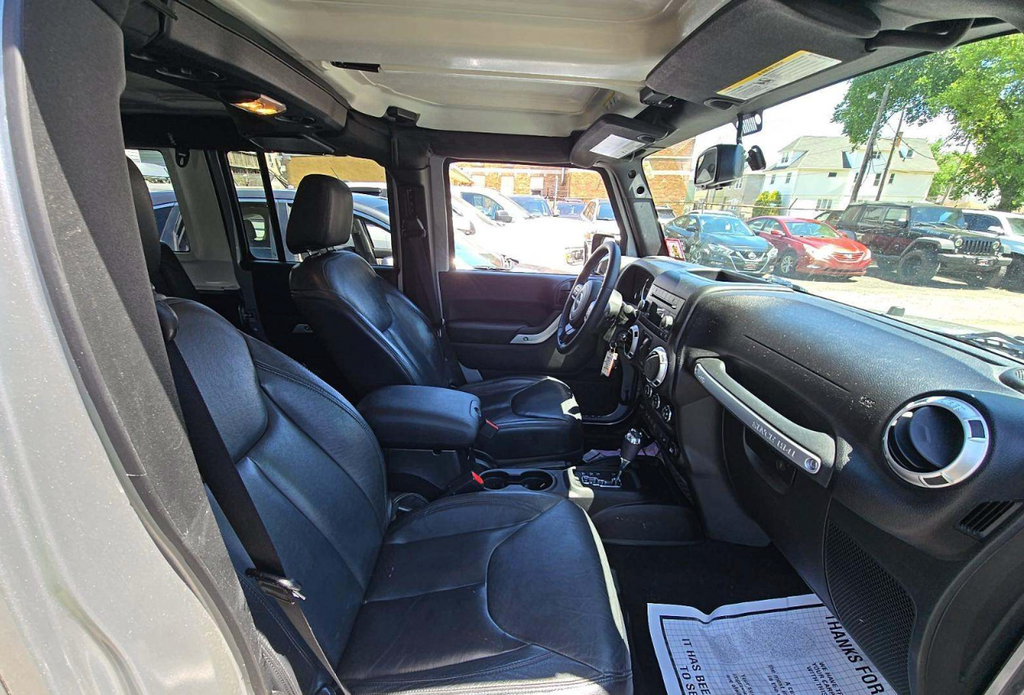 2015 Jeep Wrangler Unlimited Sahara