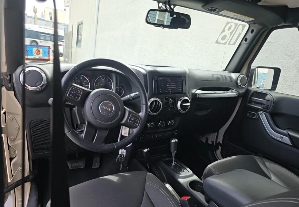 2018 Jeep Wrangler JK Unlimited Sahara