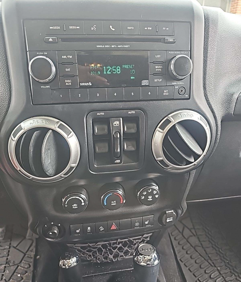 2013 Jeep Wrangler Unlimited Freedom Edition