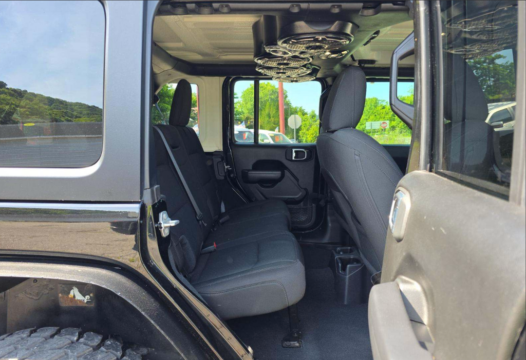2022 Jeep Wrangler Unlimited Willys