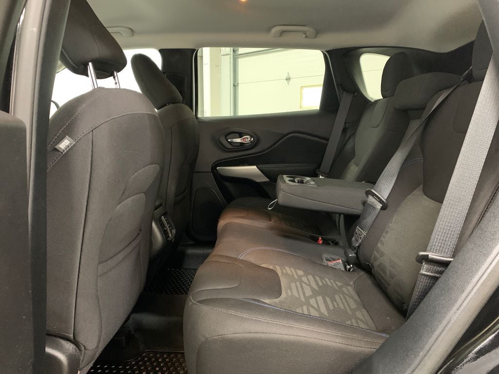 2020 Jeep Cherokee Upland