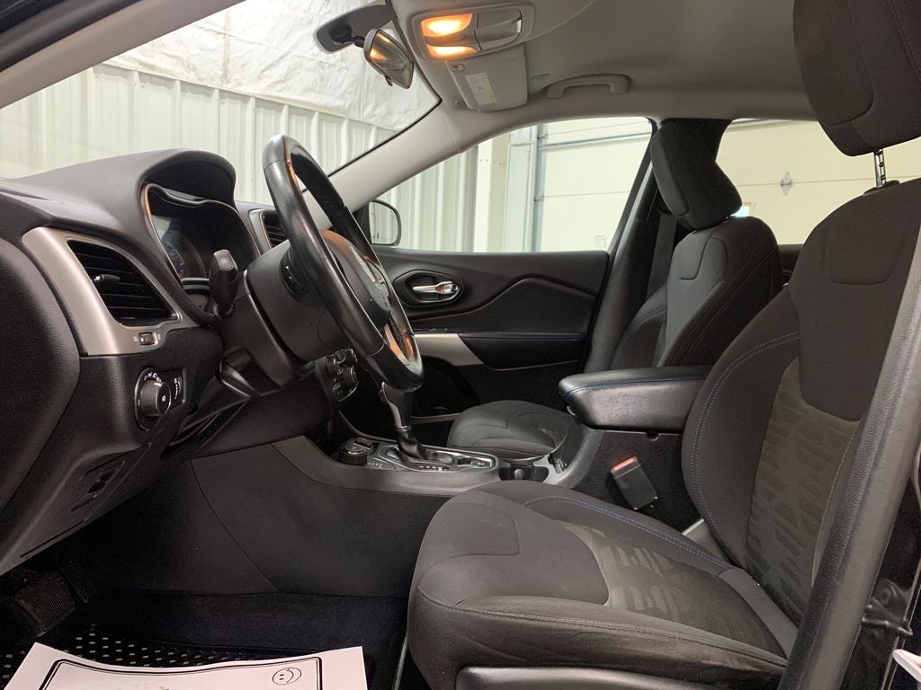 2020 Jeep Cherokee Upland