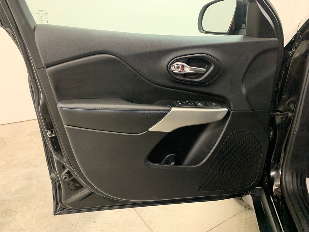 2020 Jeep Cherokee Upland