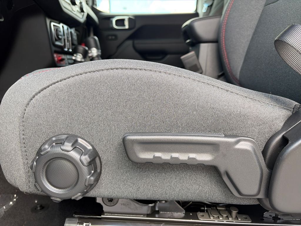 2027 Jeep Wrangler Rubicon