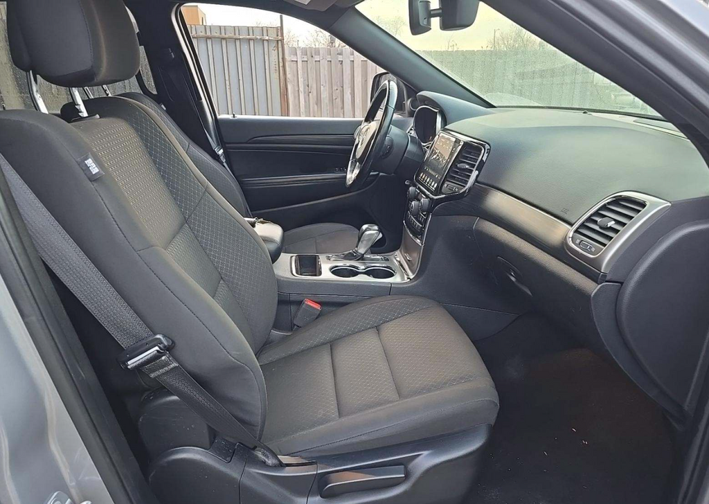 2020 Jeep Grand Cherokee Laredo E