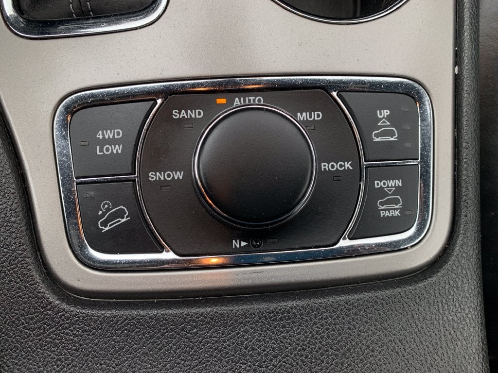 2020 Jeep Grand Cherokee Overland