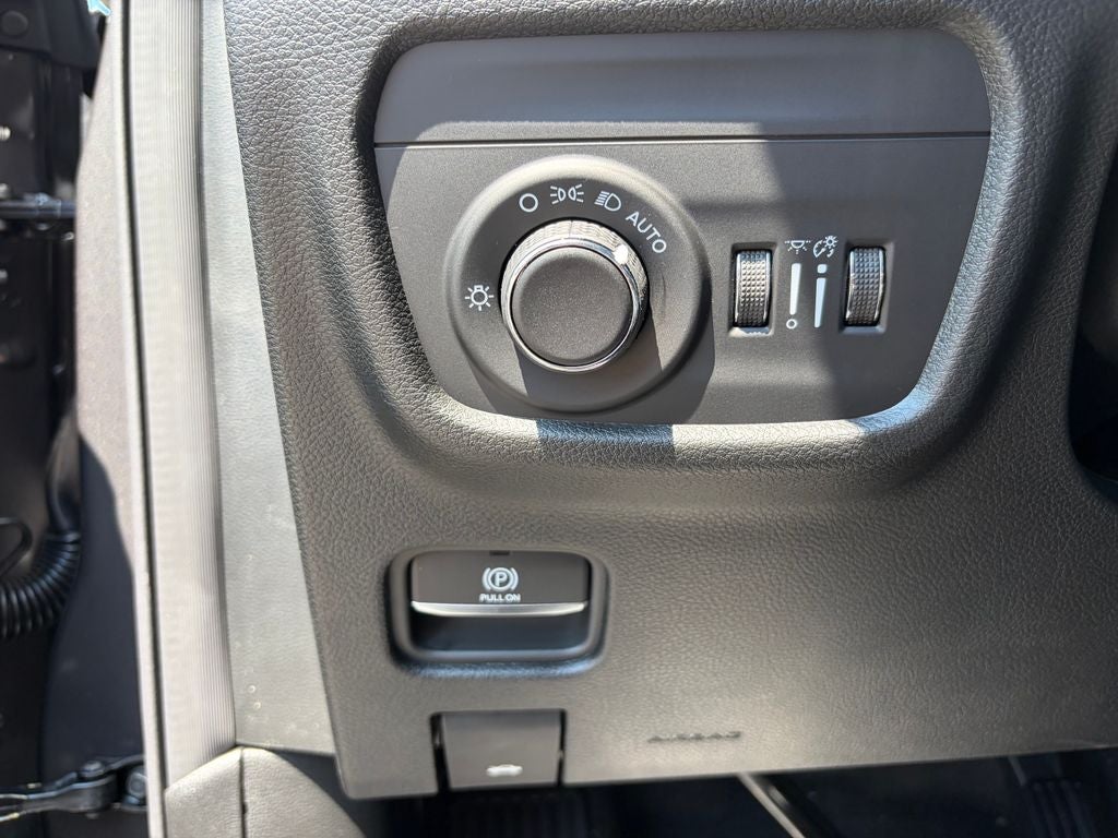 2026 Jeep Grand Cherokee Laredo X