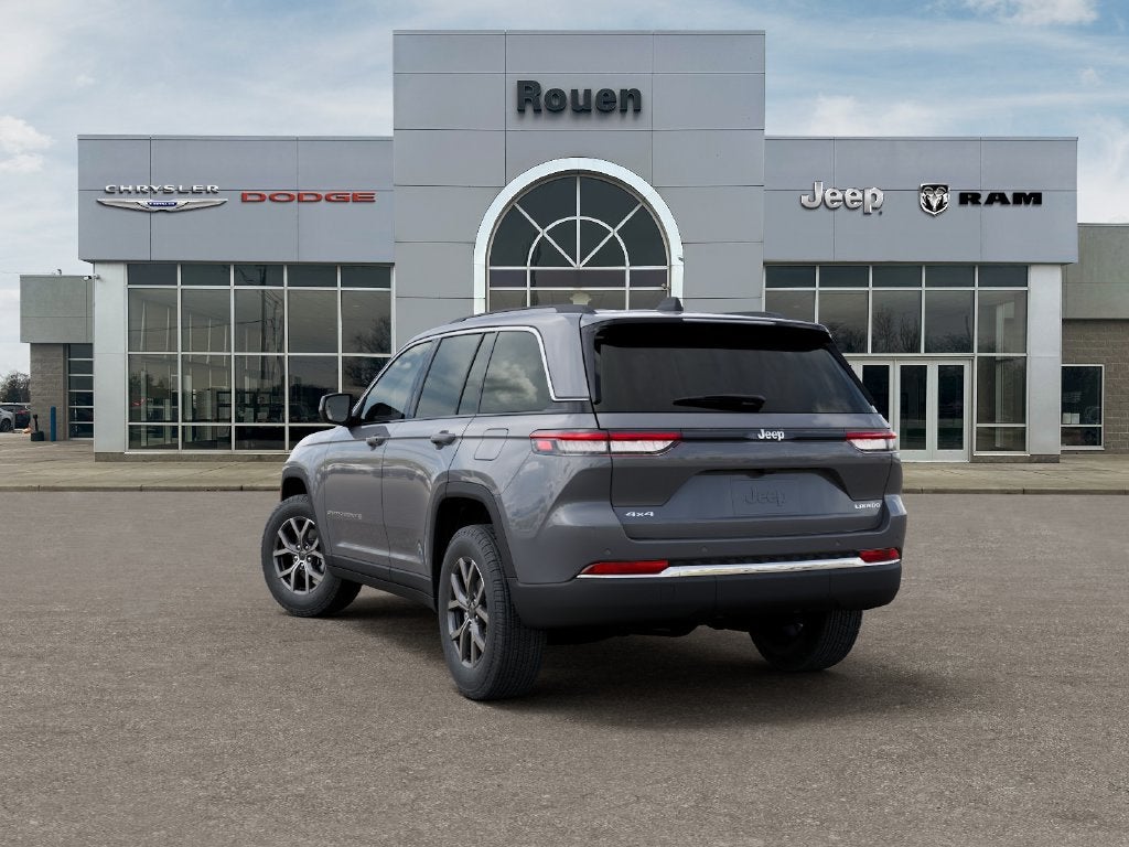 2027 Jeep Grand Cherokee Laredo