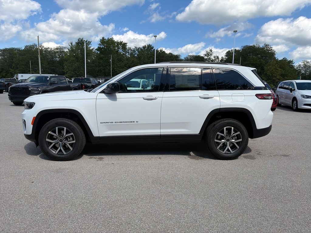 2027 Jeep Grand Cherokee Laredo X