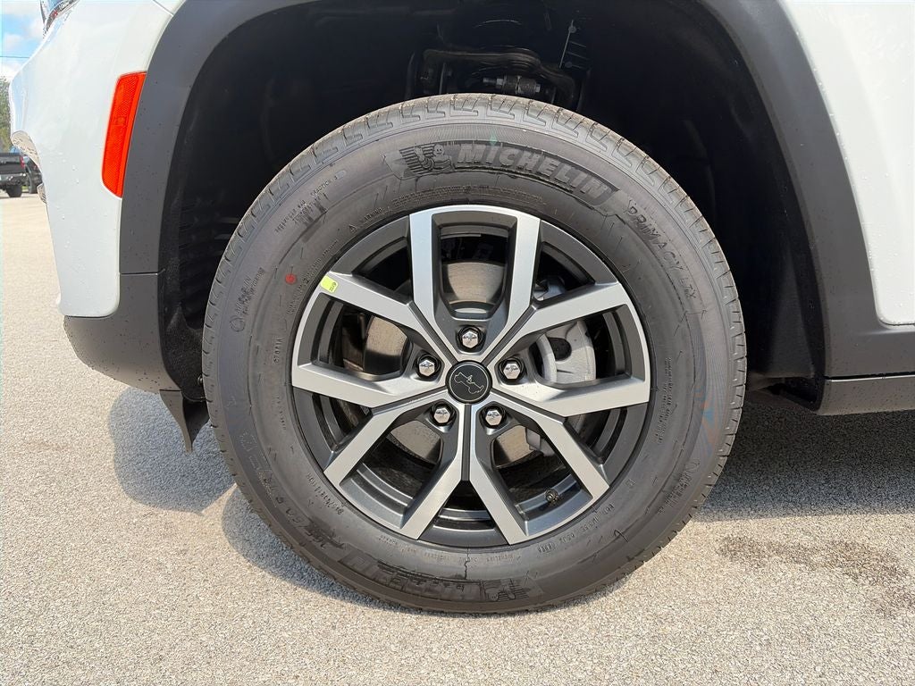 2027 Jeep Grand Cherokee Laredo X