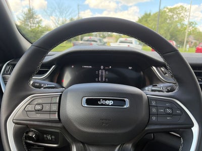 2027 Jeep Grand Cherokee Laredo X