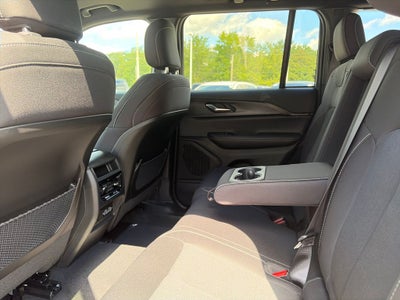 2027 Jeep Grand Cherokee Laredo X