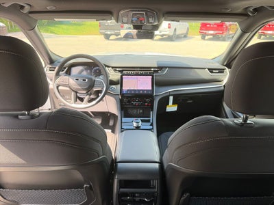 2027 Jeep Grand Cherokee Laredo X