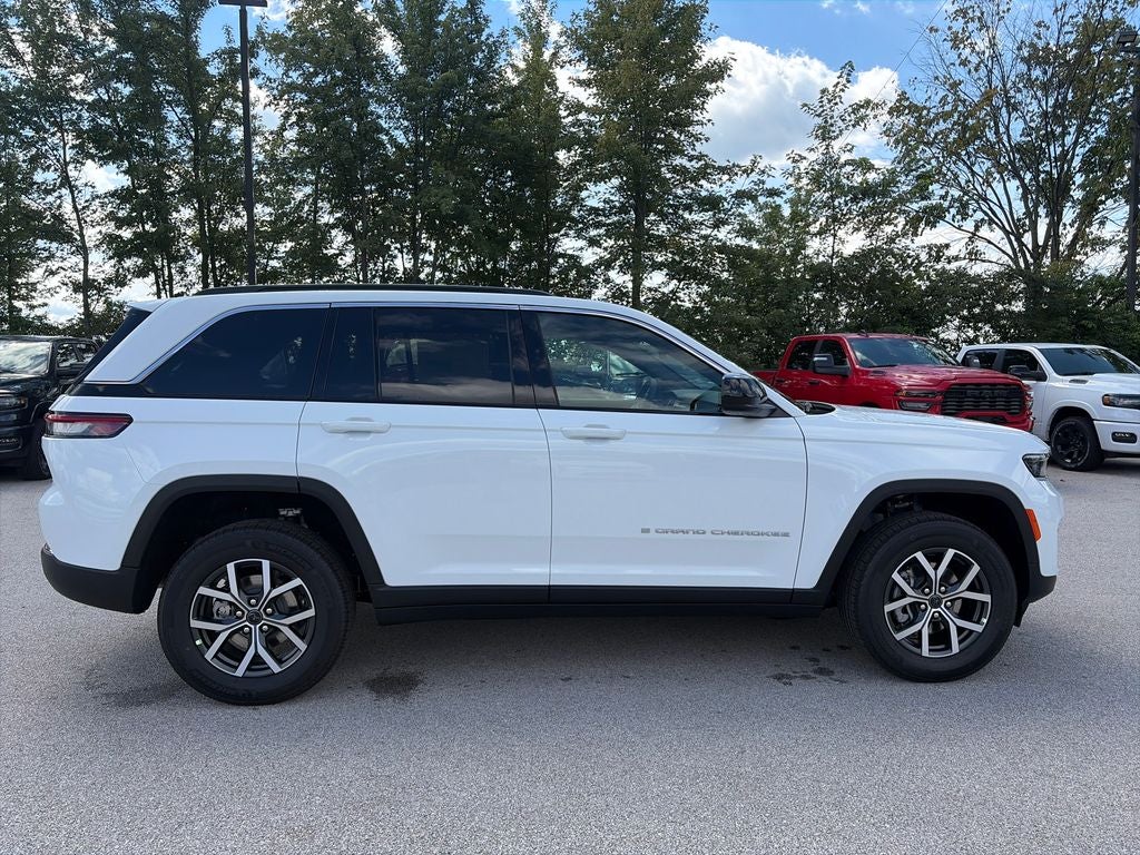2027 Jeep Grand Cherokee Laredo X