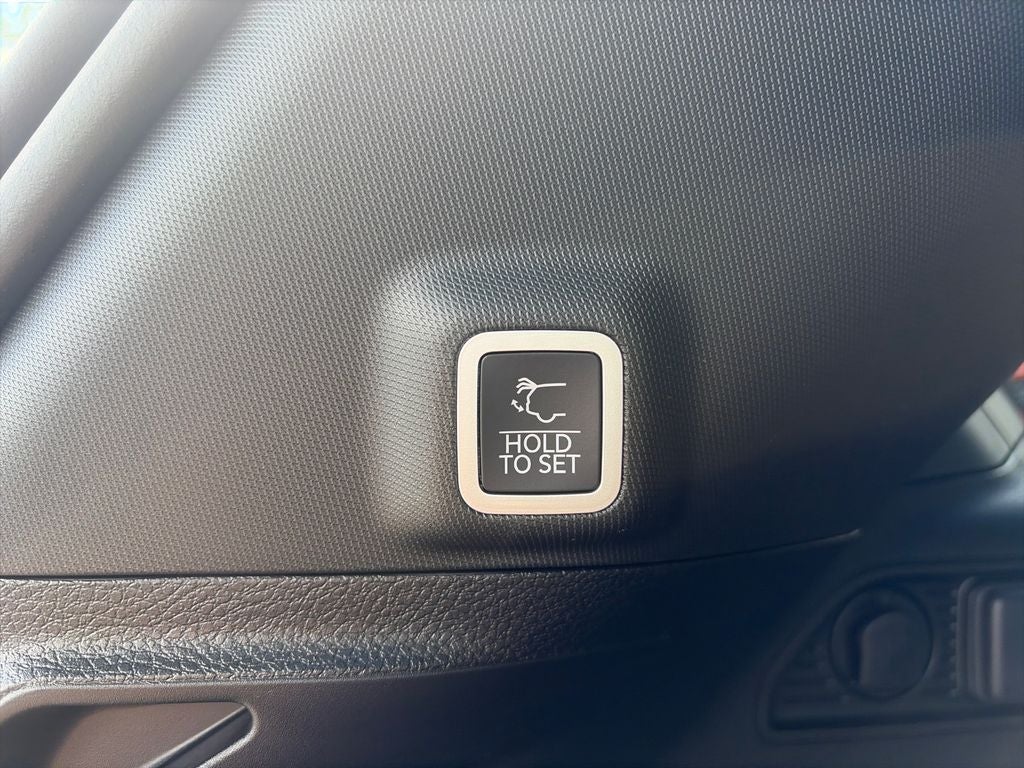2027 Jeep Grand Cherokee Laredo X