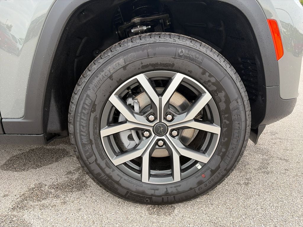 2027 Jeep Grand Cherokee Laredo X