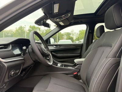 2027 Jeep Grand Cherokee Laredo X