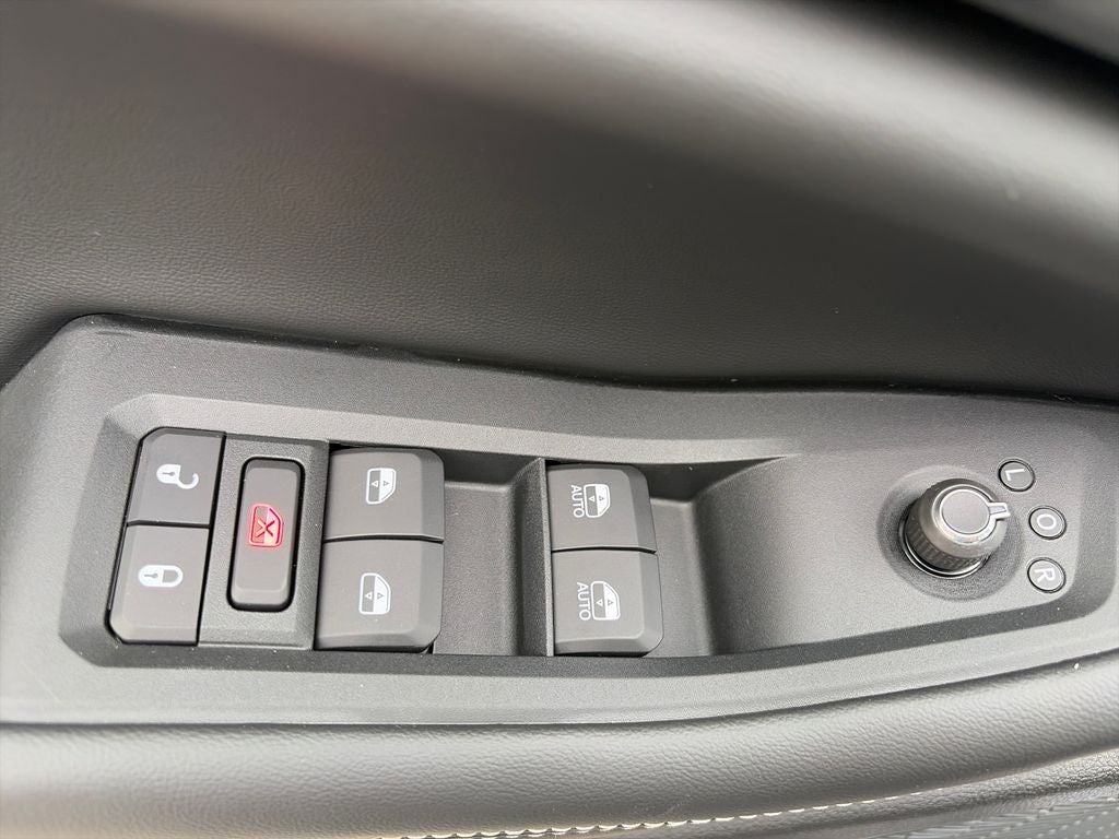 2027 Jeep Grand Cherokee Laredo X