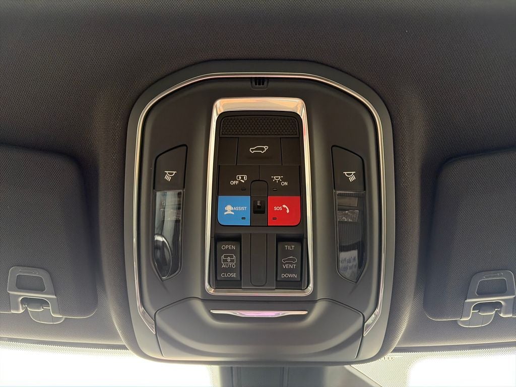 2027 Jeep Grand Cherokee Laredo X