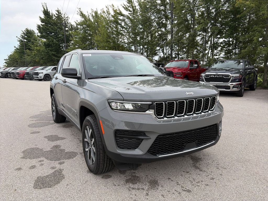 2027 Jeep Grand Cherokee Laredo X