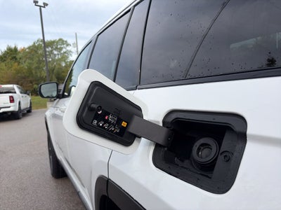 2027 Jeep Grand Cherokee Laredo