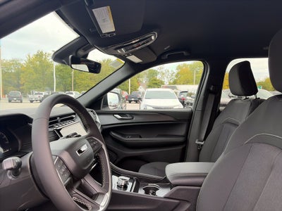 2027 Jeep Grand Cherokee Laredo