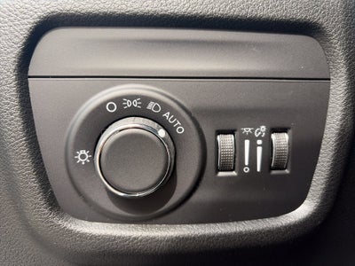 2027 Jeep Grand Cherokee Laredo