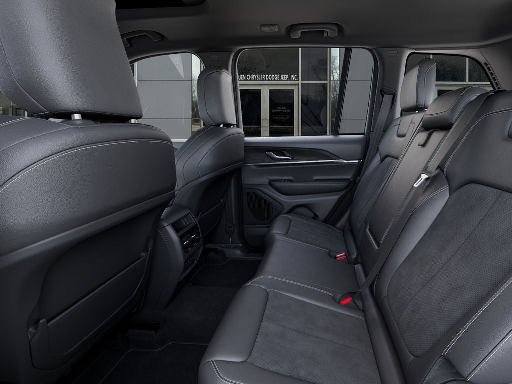 2026 Jeep Grand Cherokee Altitude