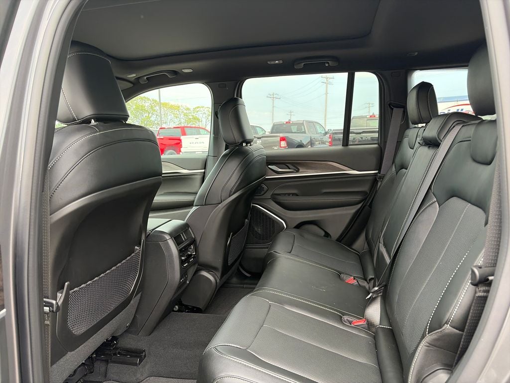 2026 Jeep Grand Cherokee Limited Reserve