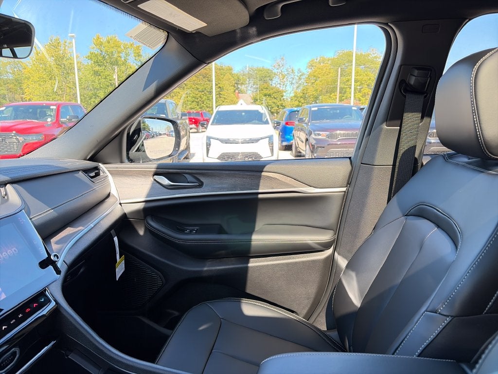 2027 Jeep Grand Cherokee Limited