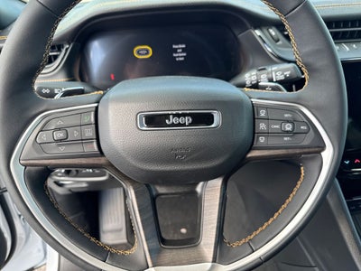 2026 Jeep Grand Cherokee Base