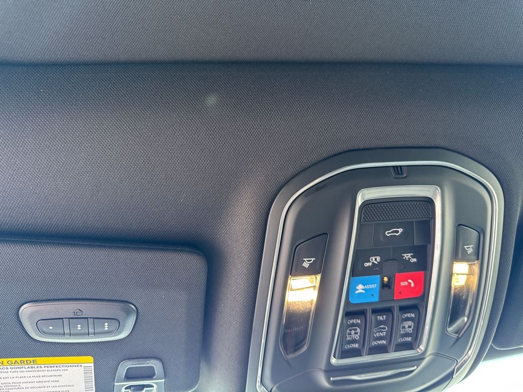 2026 Jeep Grand Cherokee Base