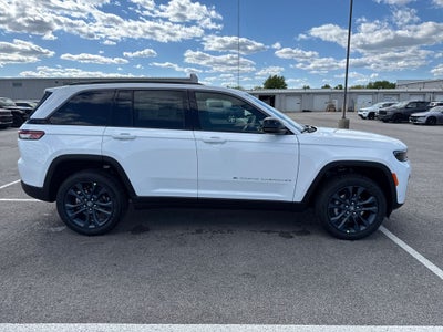 2026 Jeep Grand Cherokee Base