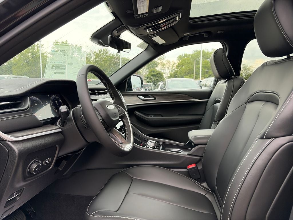 2027 Jeep Grand Cherokee Limited