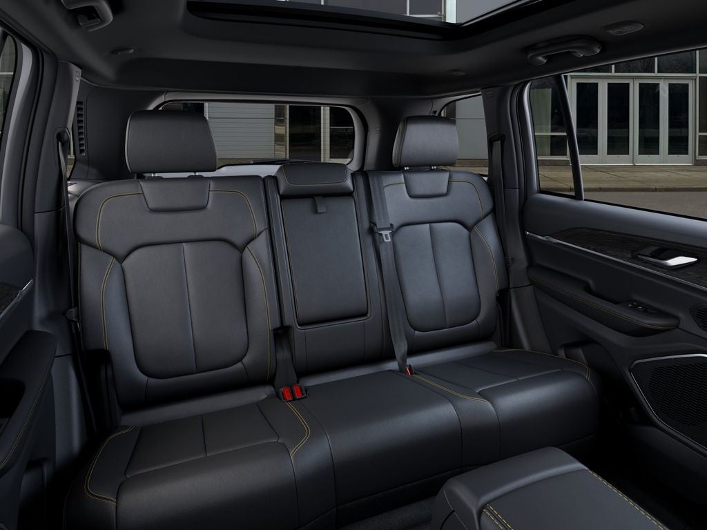 2026 Jeep Grand Cherokee Base