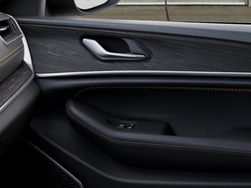 2026 Jeep Grand Cherokee Base