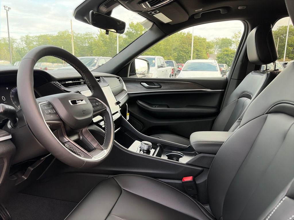 2027 Jeep Grand Cherokee Limited