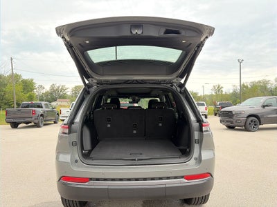 2027 Jeep Grand Cherokee Limited Reserve