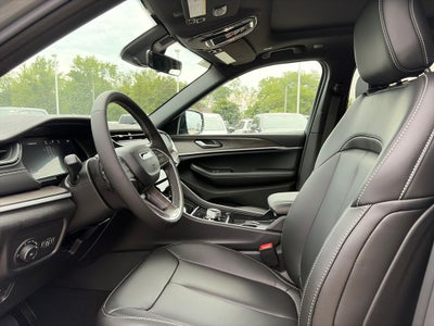 2027 Jeep Grand Cherokee Limited Reserve