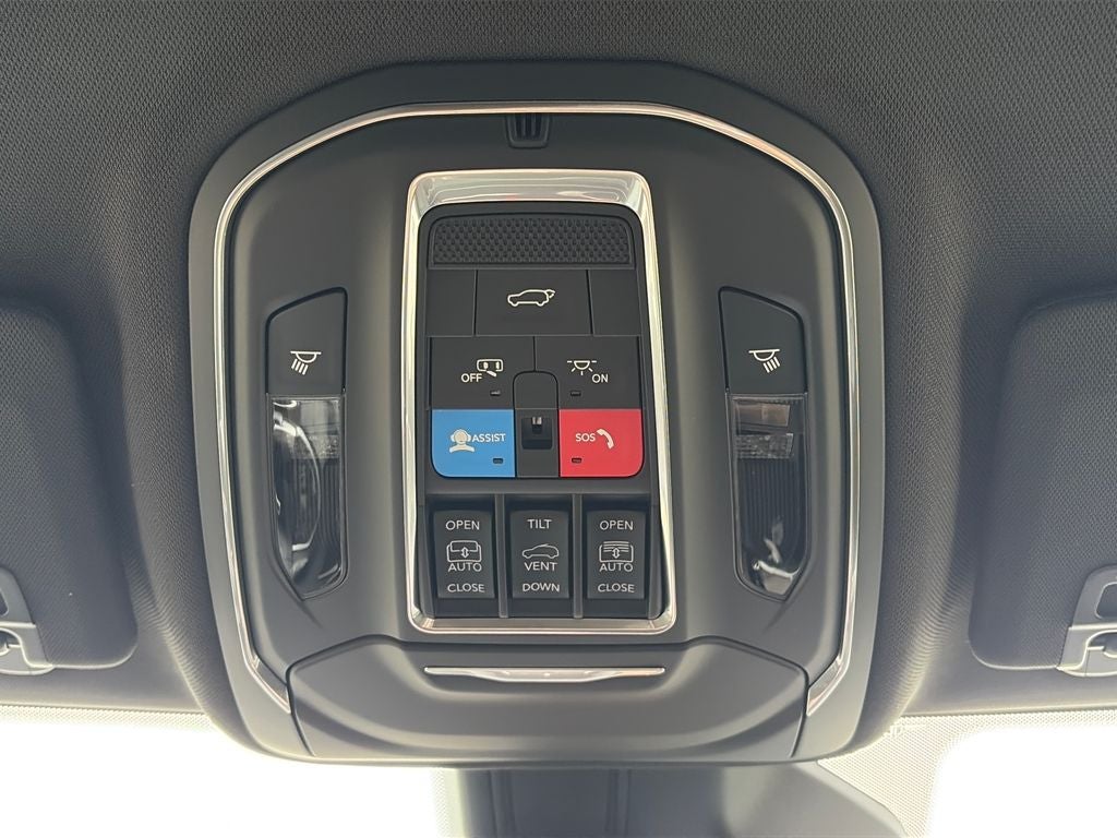 2027 Jeep Grand Cherokee Limited Reserve