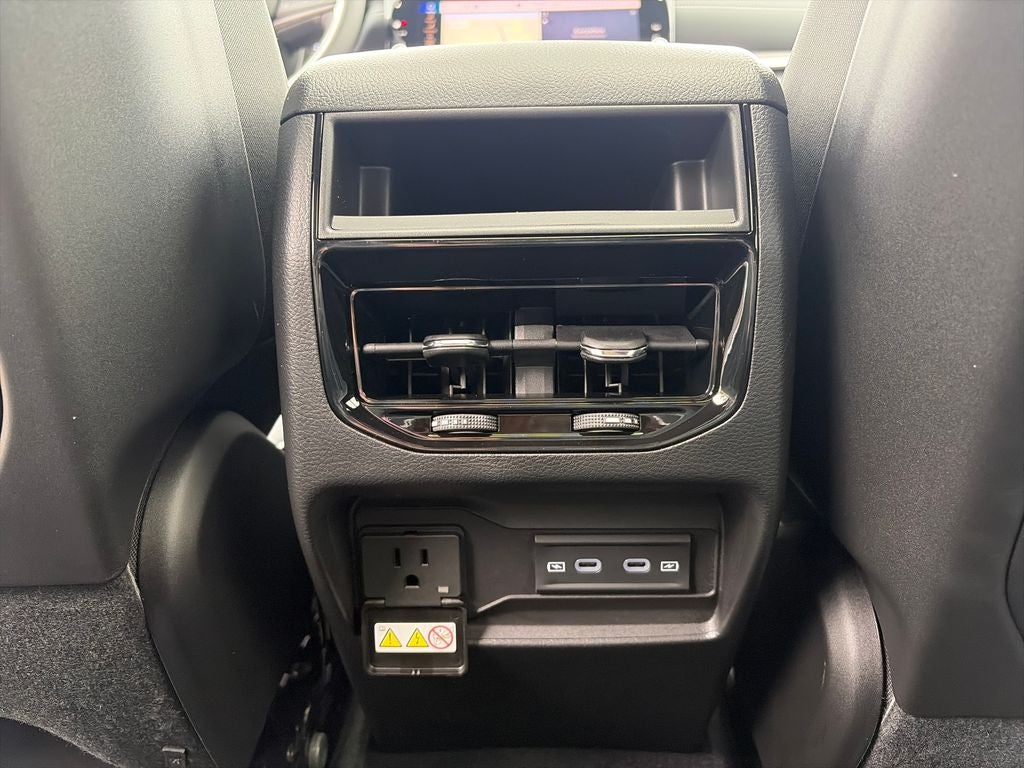 2027 Jeep Grand Cherokee Limited Reserve