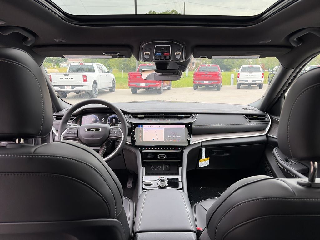 2027 Jeep Grand Cherokee Limited Reserve