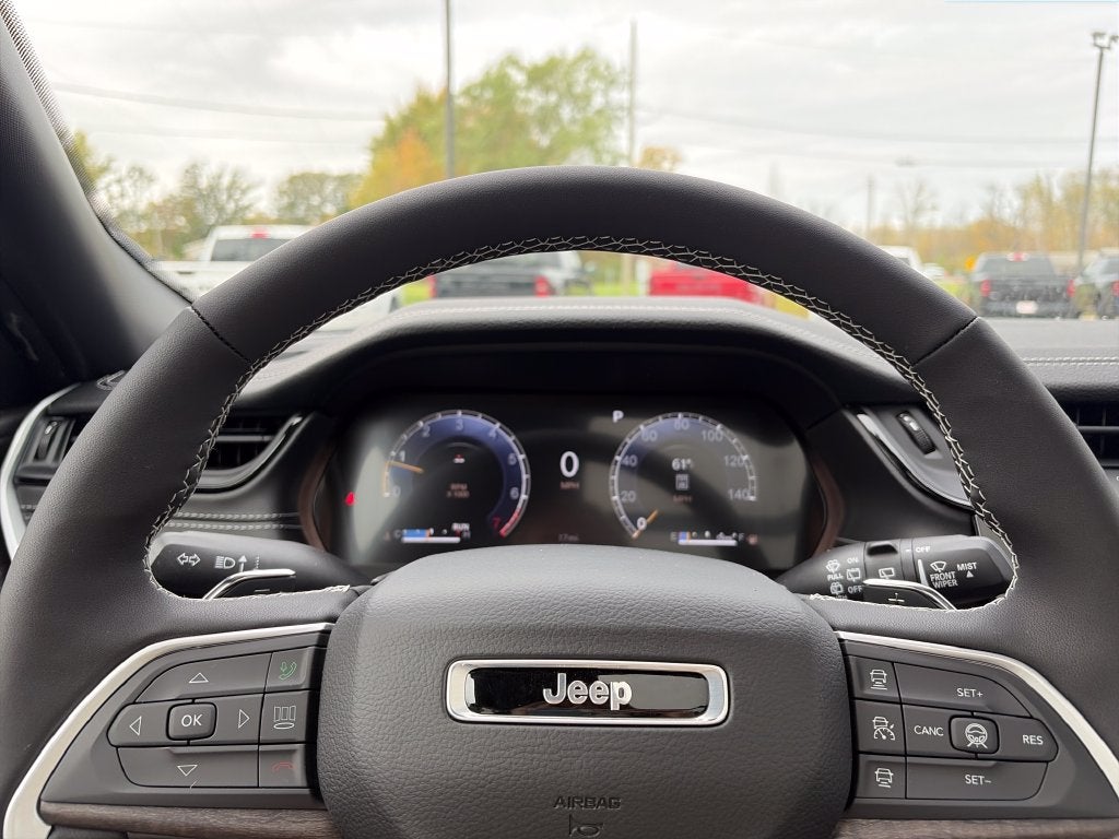 2027 Jeep Grand Cherokee Limited Reserve