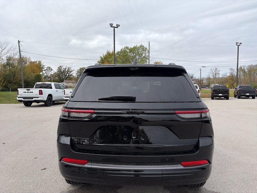2027 Jeep Grand Cherokee Limited Reserve