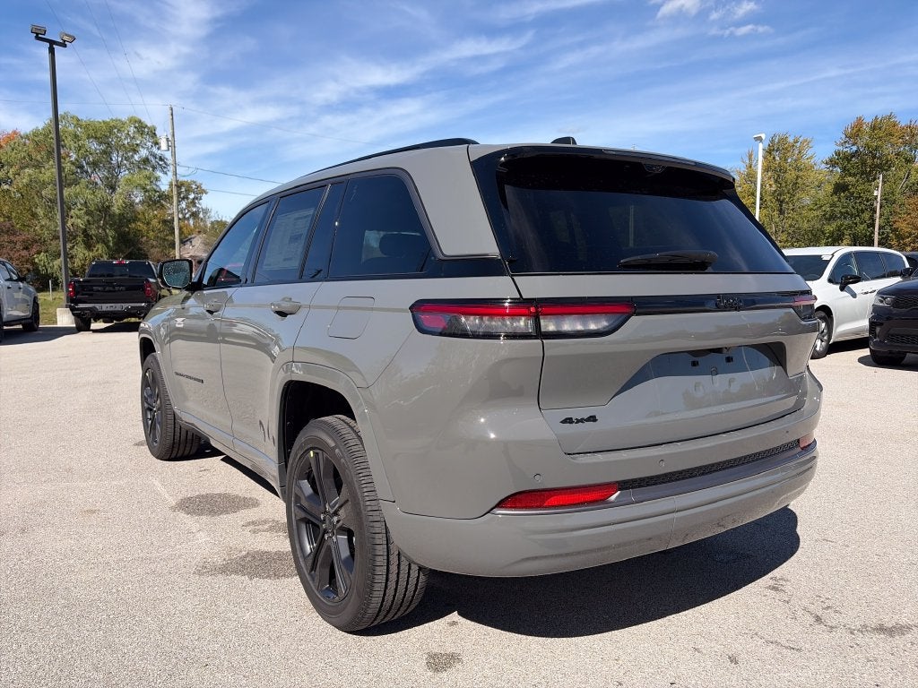 2027 Jeep Grand Cherokee Limited Reserve