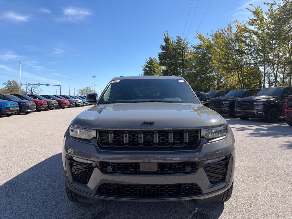 2027 Jeep Grand Cherokee Limited Reserve