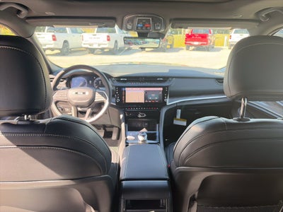 2027 Jeep Grand Cherokee Limited Reserve